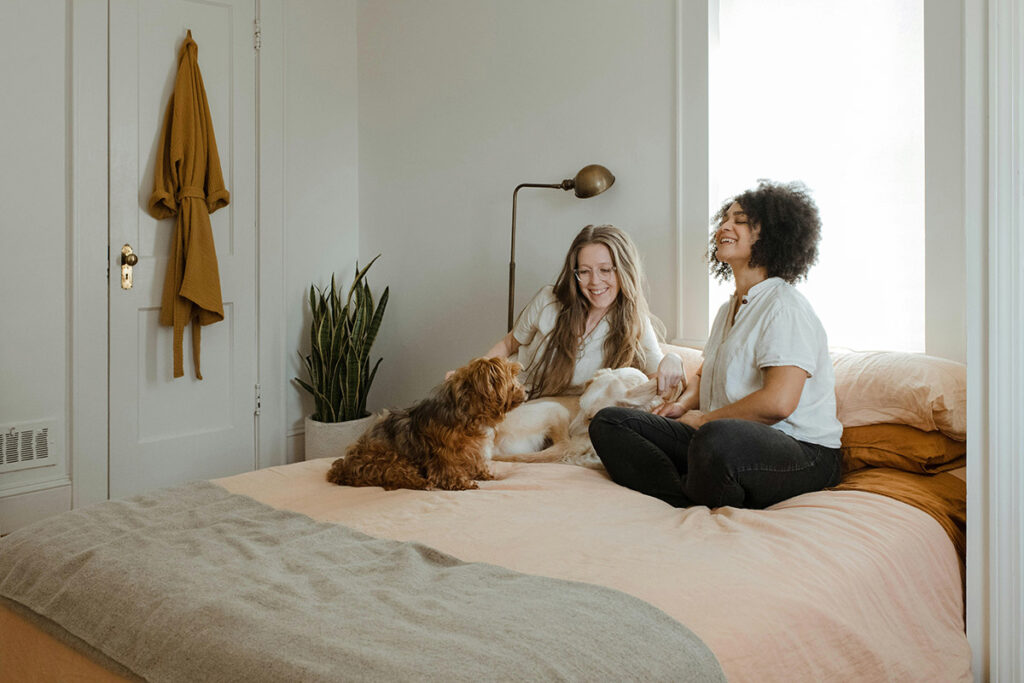 Free Living with pets